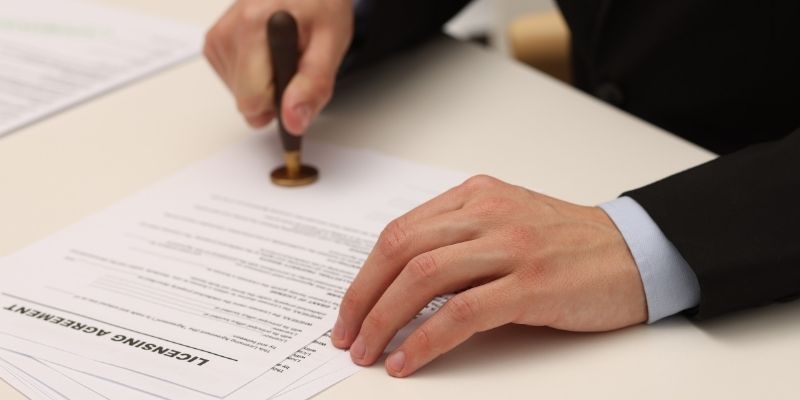 The disclaimer clarifies conditions, limits, and procedures for withdrawals